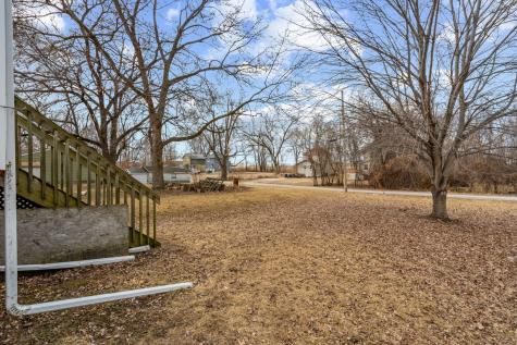 217 12TH Street East Moline IL 61244