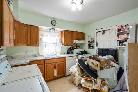 217 12TH Street East Moline IL 61244