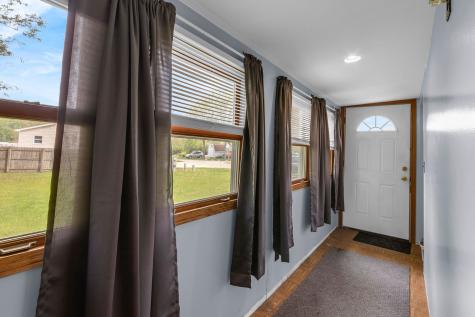 177 Windward Lakemoor IL 60051