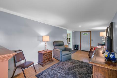 177 Windward Lakemoor IL 60051