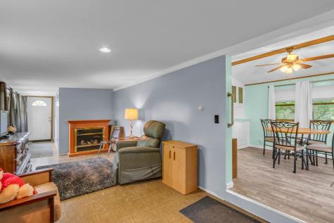177 Windward Lakemoor IL 60051