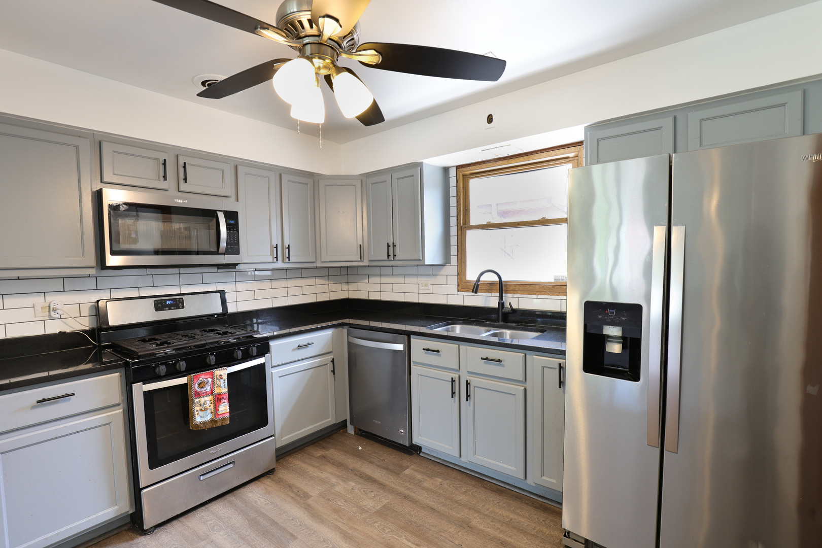 7728 South Kilpatrick Avenue Chicago IL 60652
