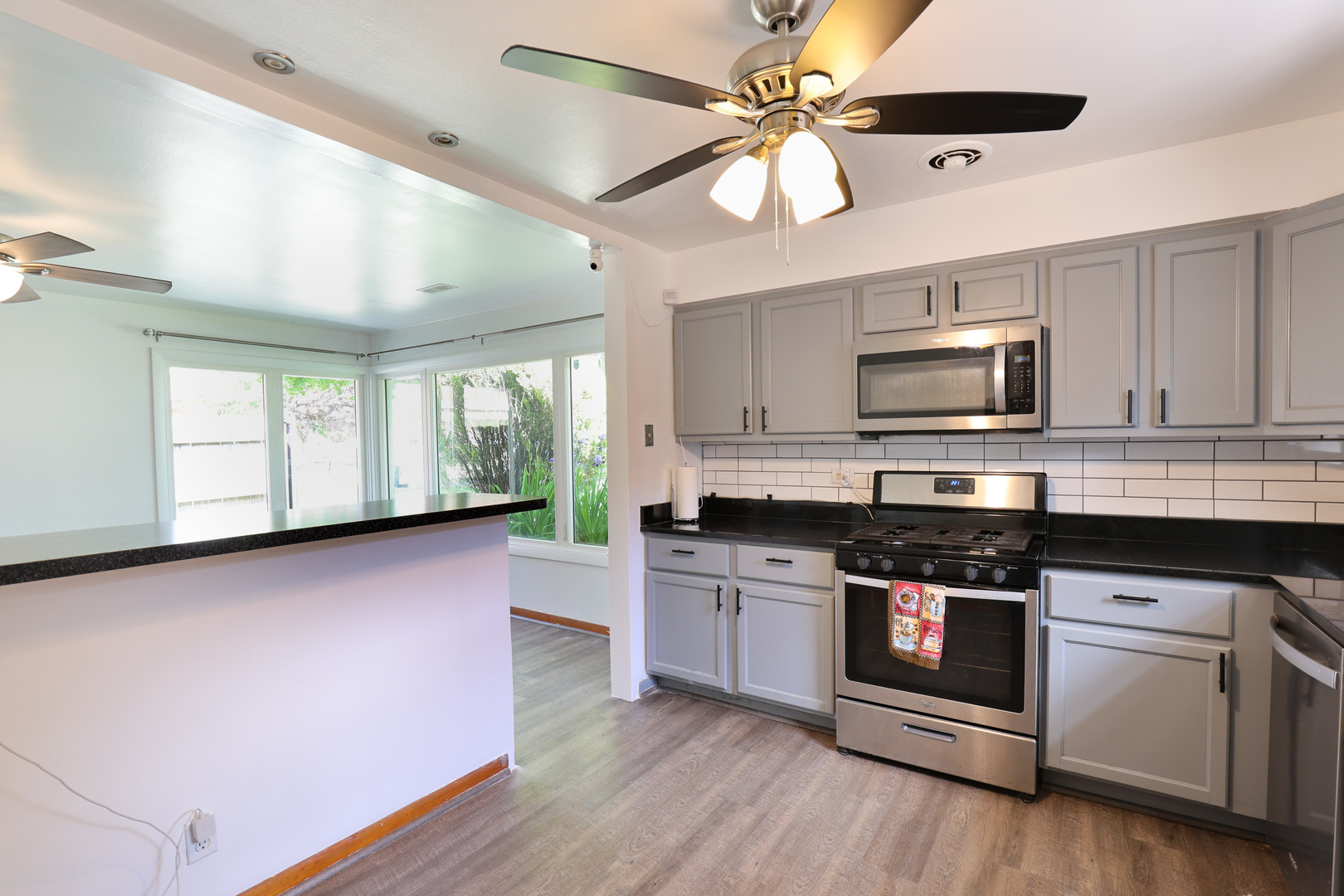 7728 South Kilpatrick Avenue Chicago IL 60652