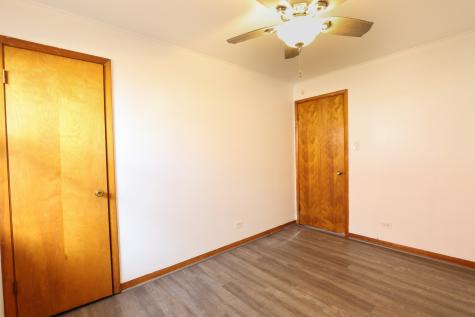 7728 South Kilpatrick Avenue Chicago IL 60652