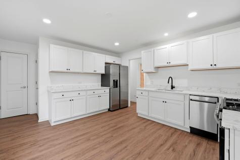 3624 Eastway Drive Island Lake IL 60042