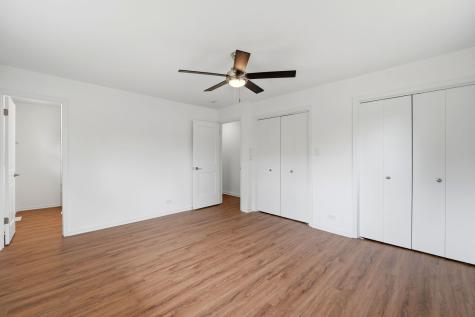 3624 Eastway Drive Island Lake IL 60042