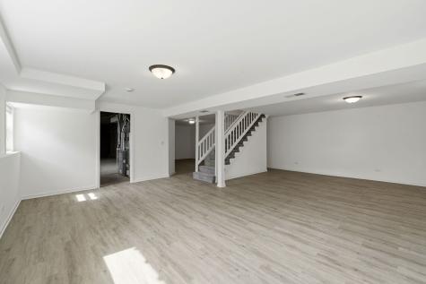 3624 Eastway Drive Island Lake IL 60042