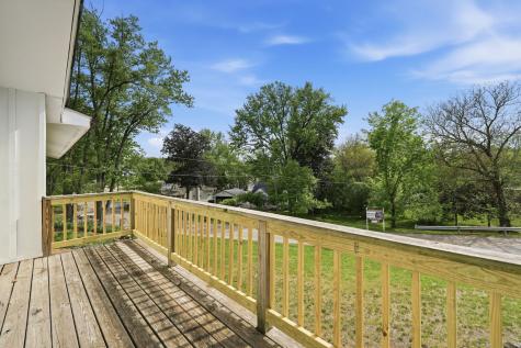 3624 Eastway Drive Island Lake IL 60042