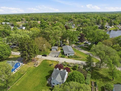 3624 Eastway Drive Island Lake IL 60042
