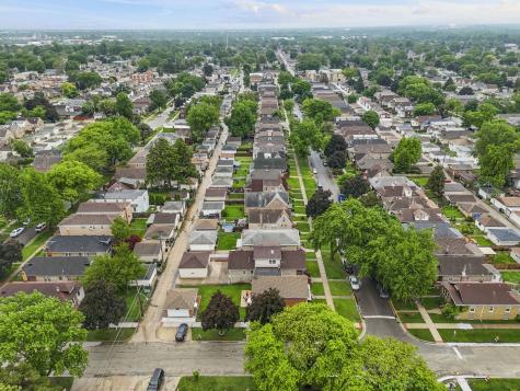 3707 Kenilworth Avenue Berwyn IL 60402
