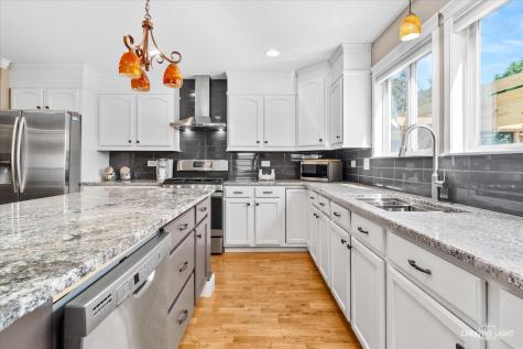 1016 Bayhill Lane Shorewood IL 60404