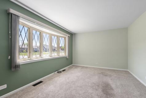 7118 Stanford Drive Bridgeview IL 60455