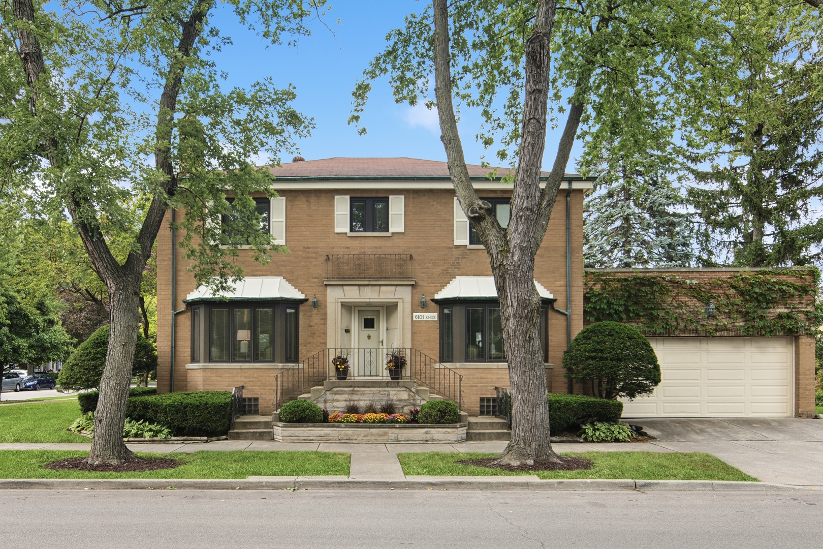 6101 North Knox Avenue Chicago IL 60646