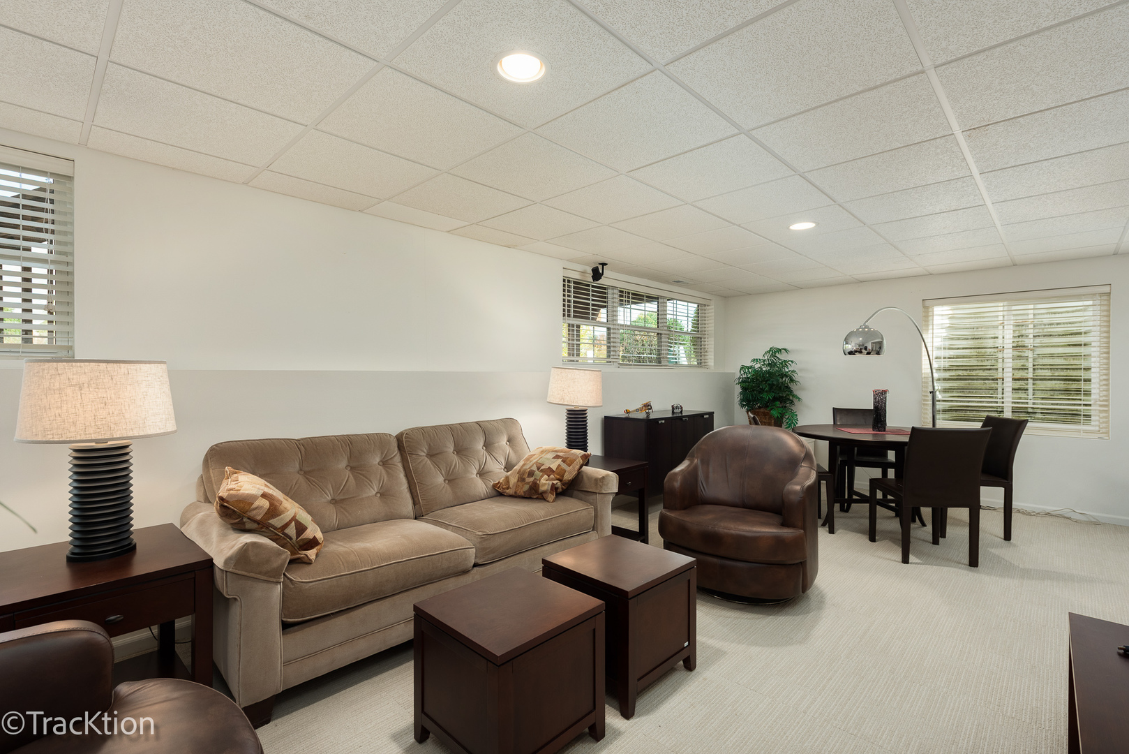 545 Woodhill Drive Carol Stream IL 60188