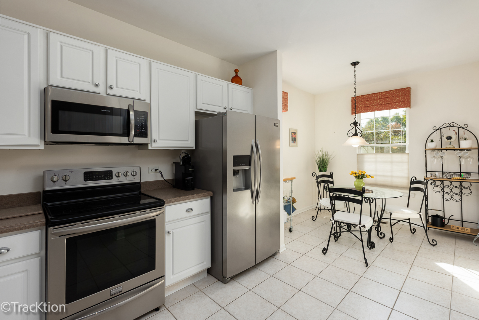 545 Woodhill Drive Carol Stream IL 60188