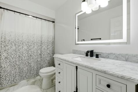 1038 South Hunt Club Drive Mount Prospect IL 60056