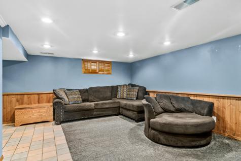 327 West Hawley Street Mundelein IL 60060