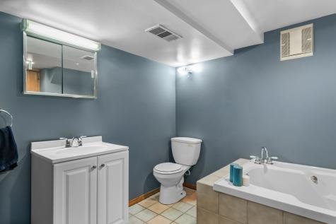 327 West Hawley Street Mundelein IL 60060