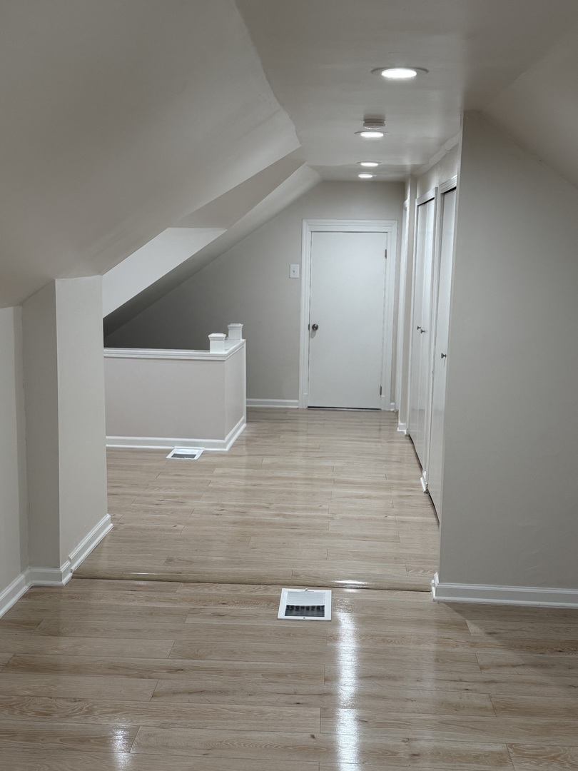 2706 East 78th Street Chicago IL 60649