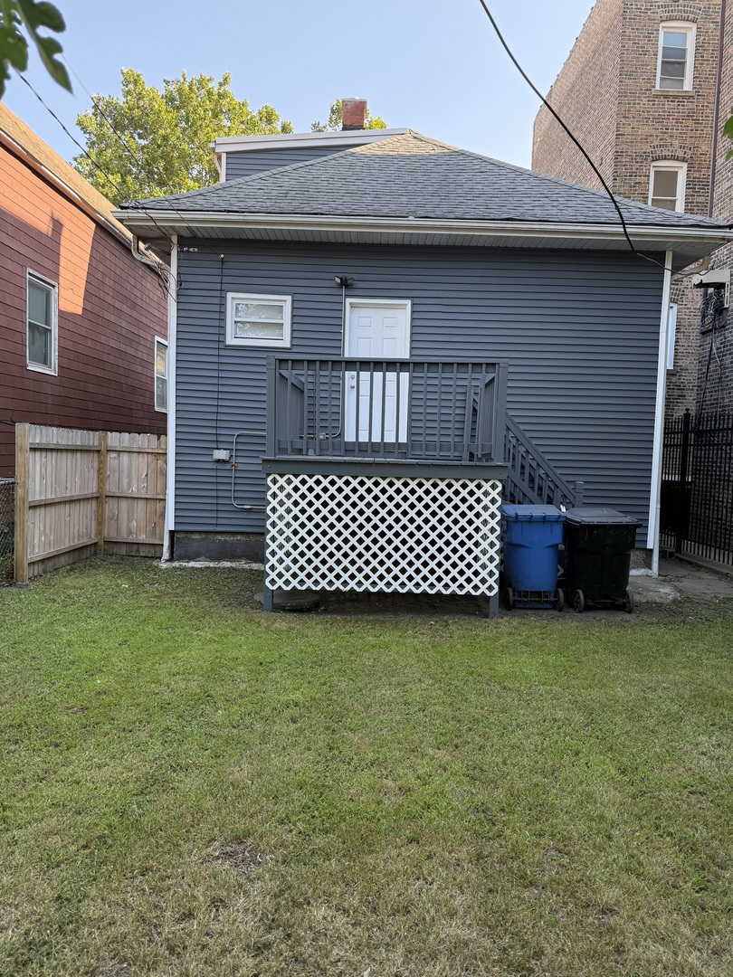 2706 East 78th Street Chicago IL 60649