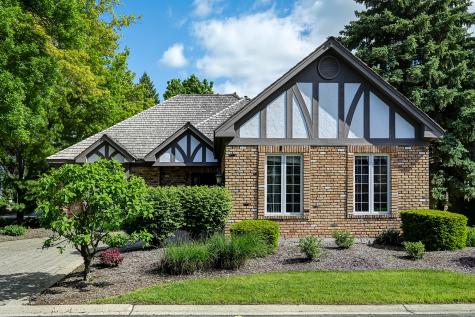 68 Berkshire Court Burr Ridge IL 60527