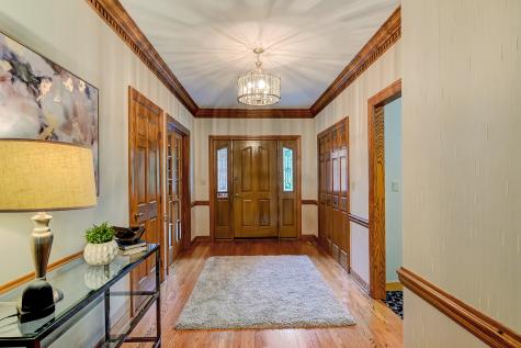 68 Berkshire Court Burr Ridge IL 60527