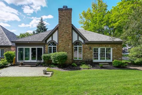 68 Berkshire Court Burr Ridge IL 60527