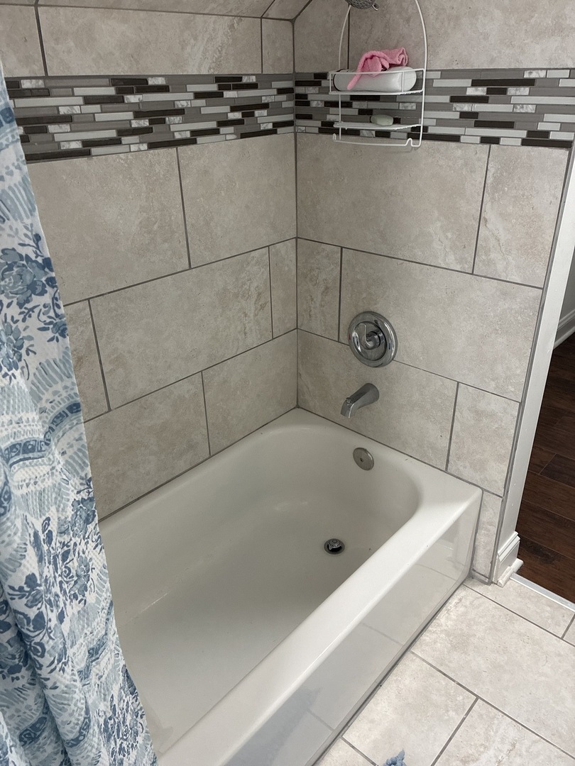 5230 West 51st Street Chicago IL 60638