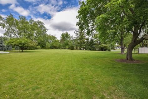 1812 Prestwick Drive Inverness IL 60067