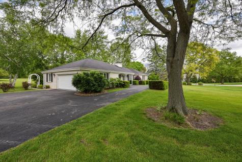 1812 Prestwick Drive Inverness IL 60067