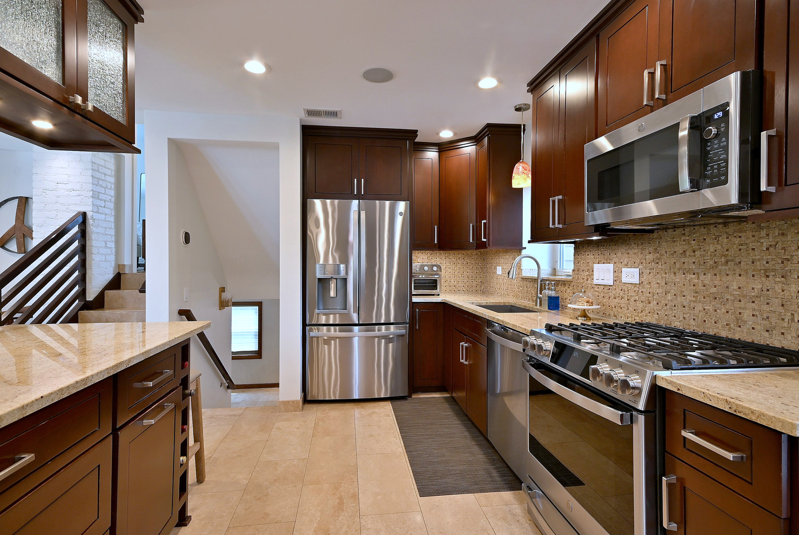114 South Poplar Avenue Elmhurst IL 60126