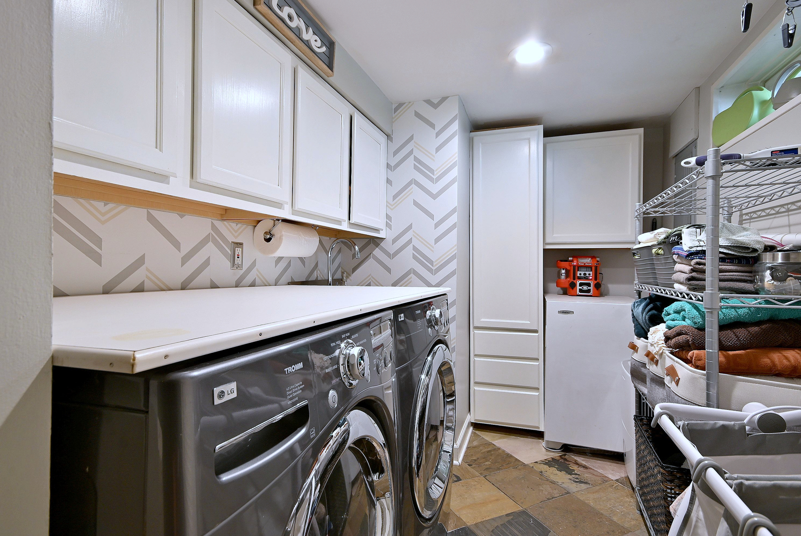 114 South Poplar Avenue Elmhurst IL 60126