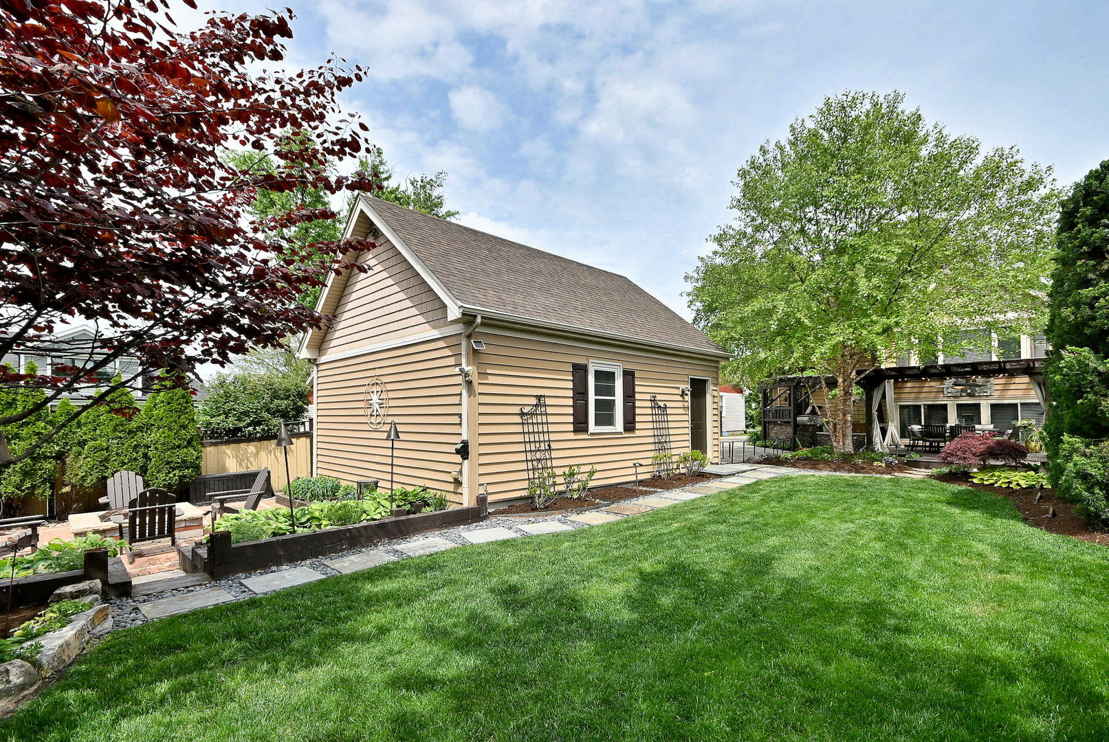 114 South Poplar Avenue Elmhurst IL 60126