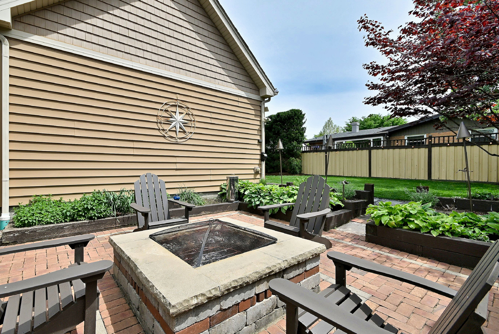 114 South Poplar Avenue Elmhurst IL 60126