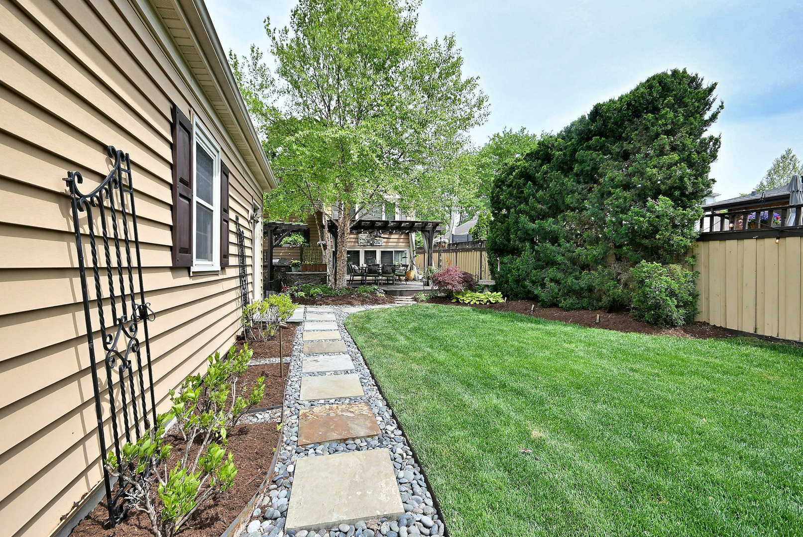114 South Poplar Avenue Elmhurst IL 60126