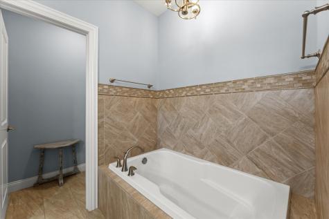 1310 White Oak Road Mahomet IL 61853