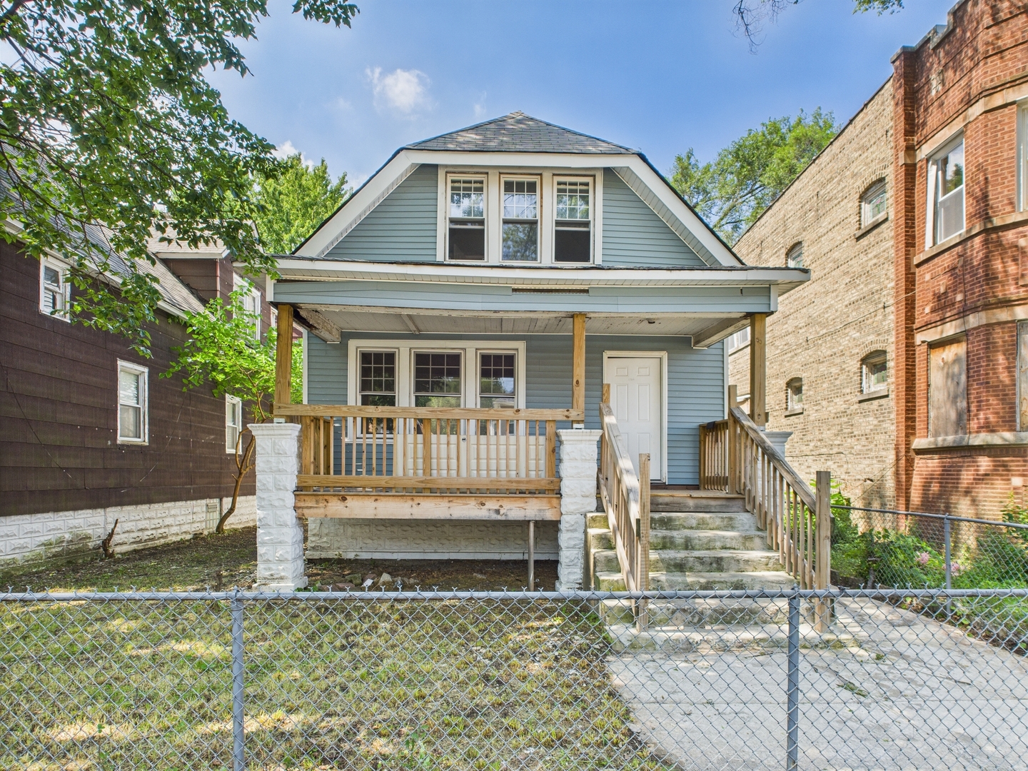 11922 South Perry Avenue Chicago IL 60628