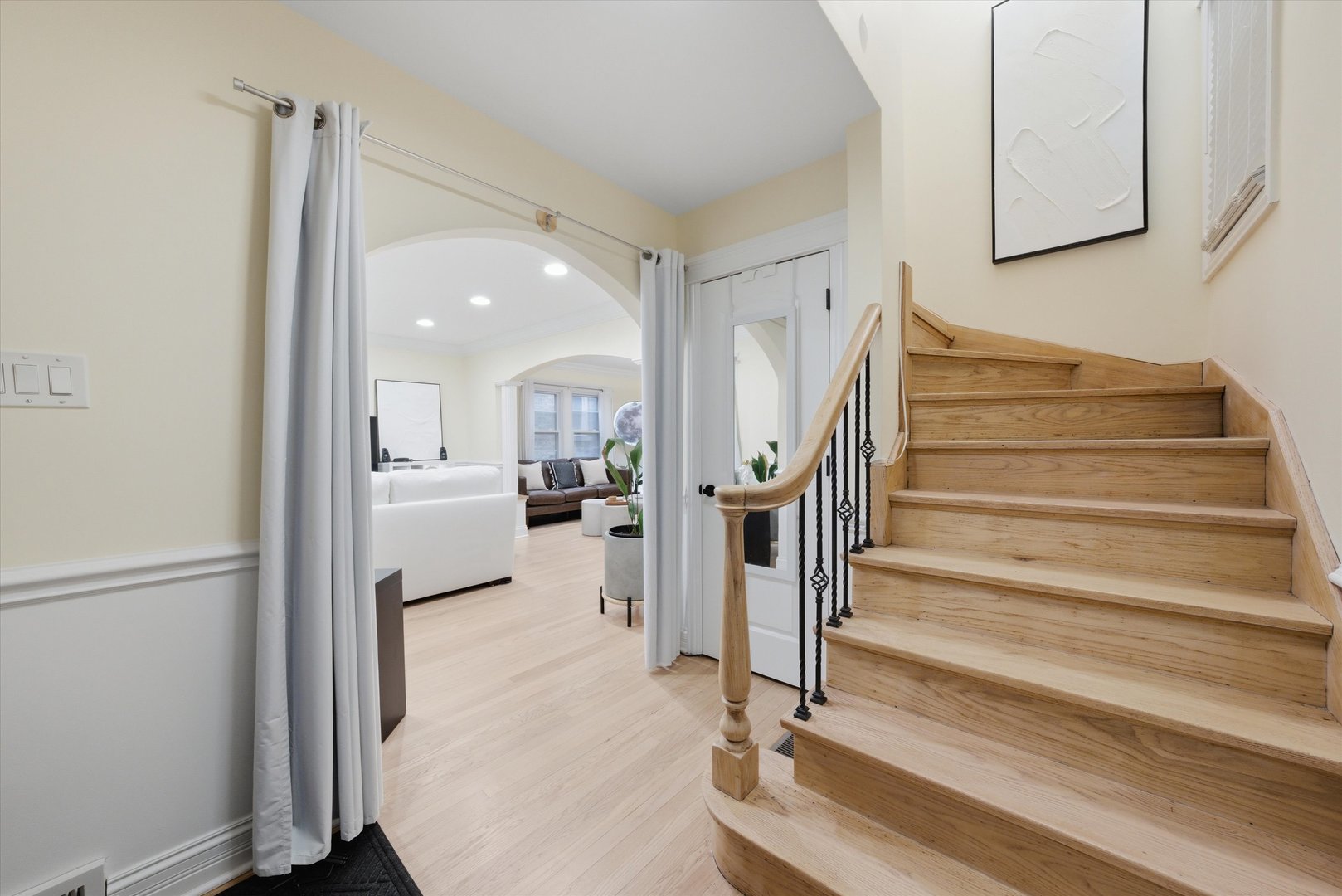 6638 South Karlov Avenue Chicago IL 60629