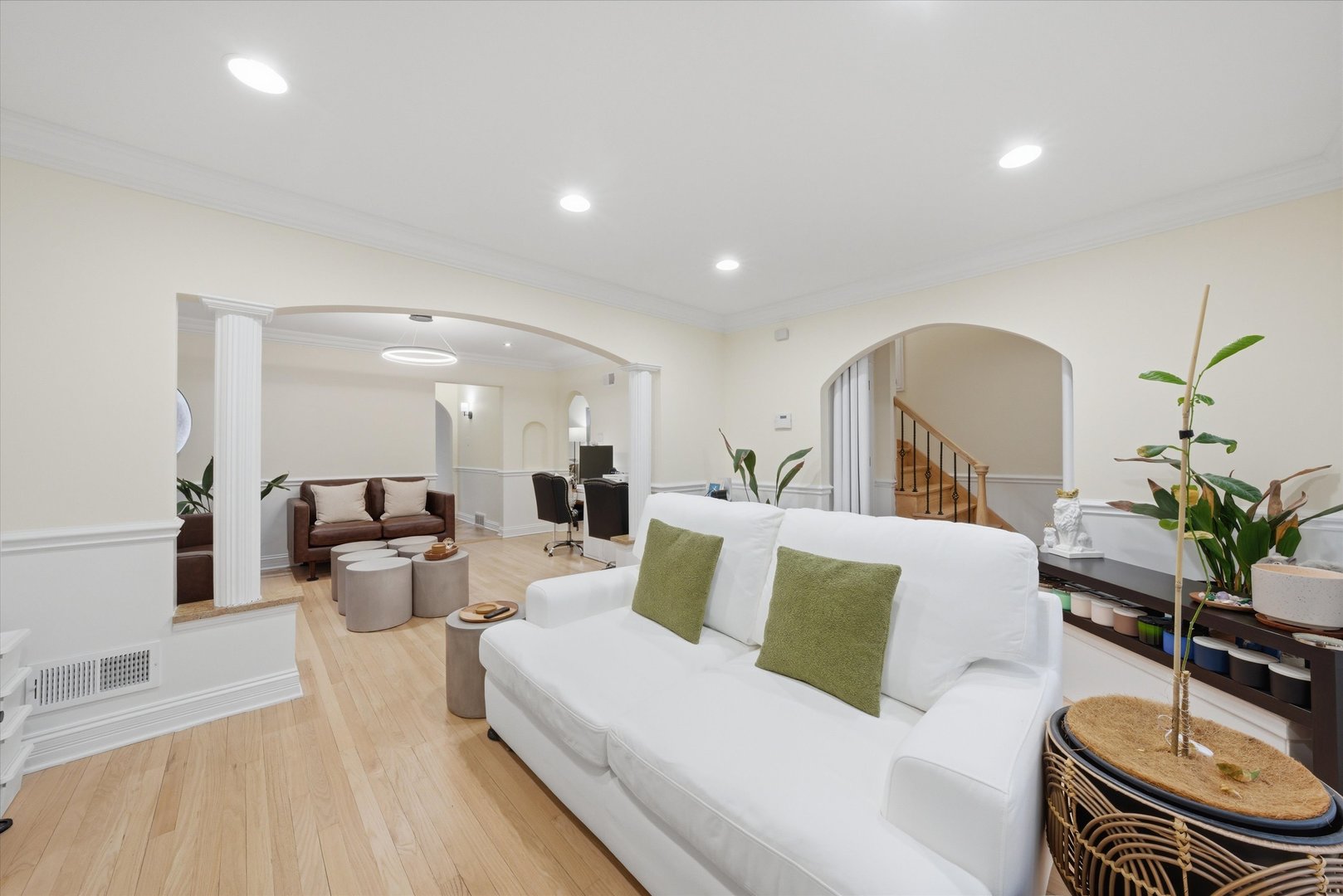 6638 South Karlov Avenue Chicago IL 60629
