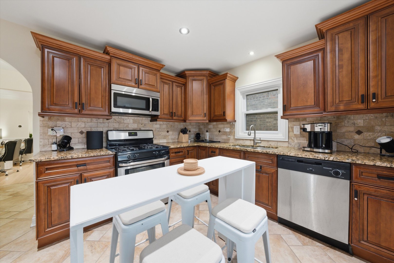 6638 South Karlov Avenue Chicago IL 60629