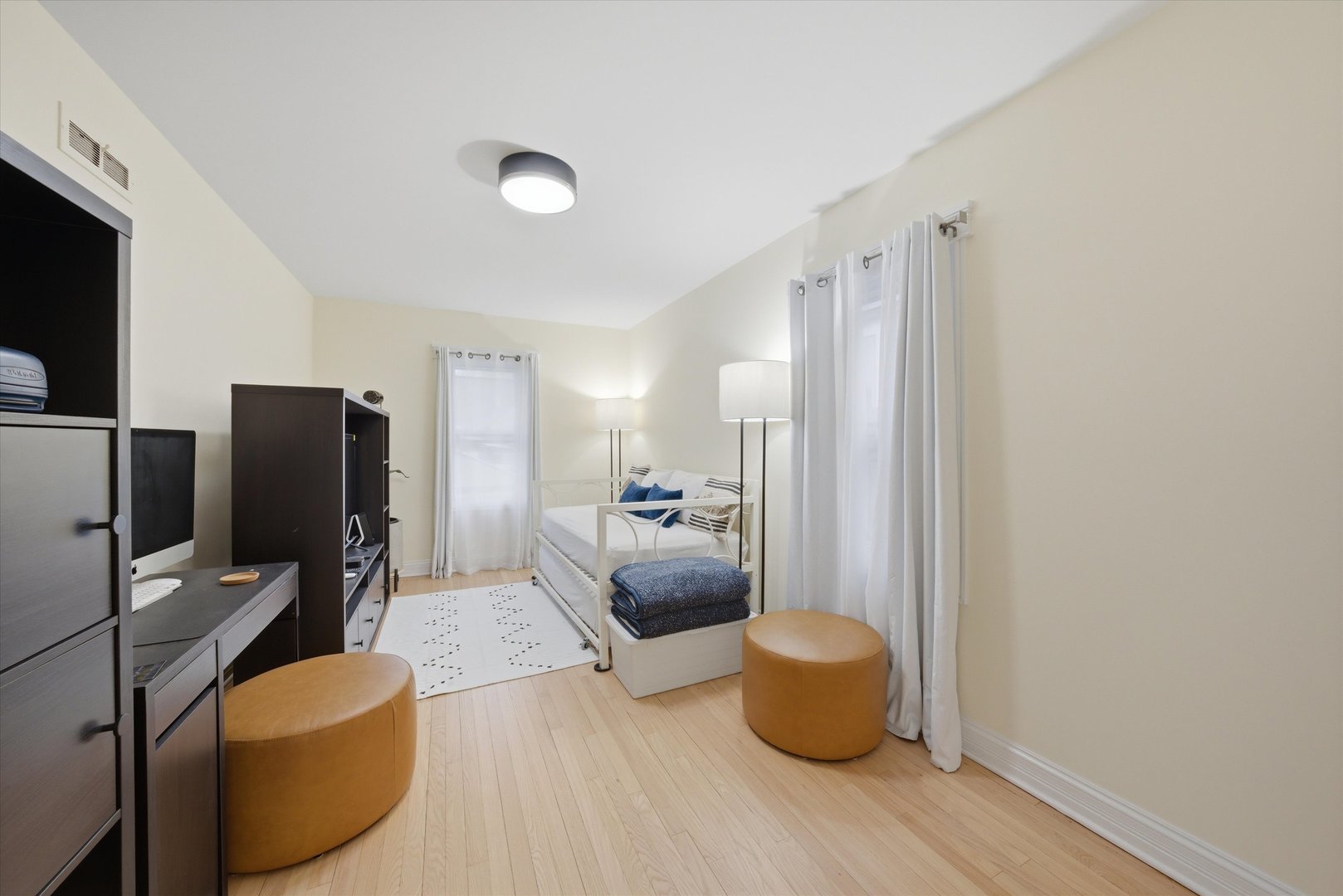 6638 South Karlov Avenue Chicago IL 60629