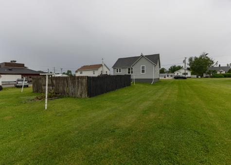 116 West Garfield Street Kewanee IL 61443