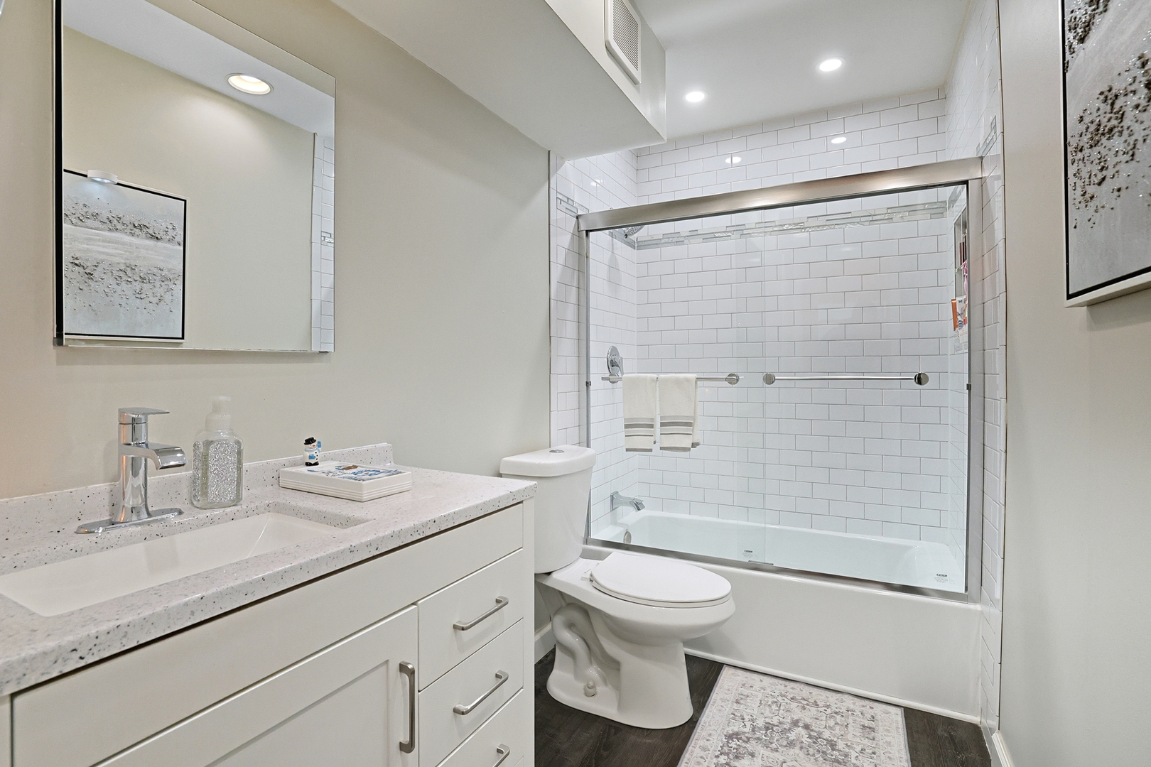 72 West Nevada Avenue Glendale Heights IL 60139