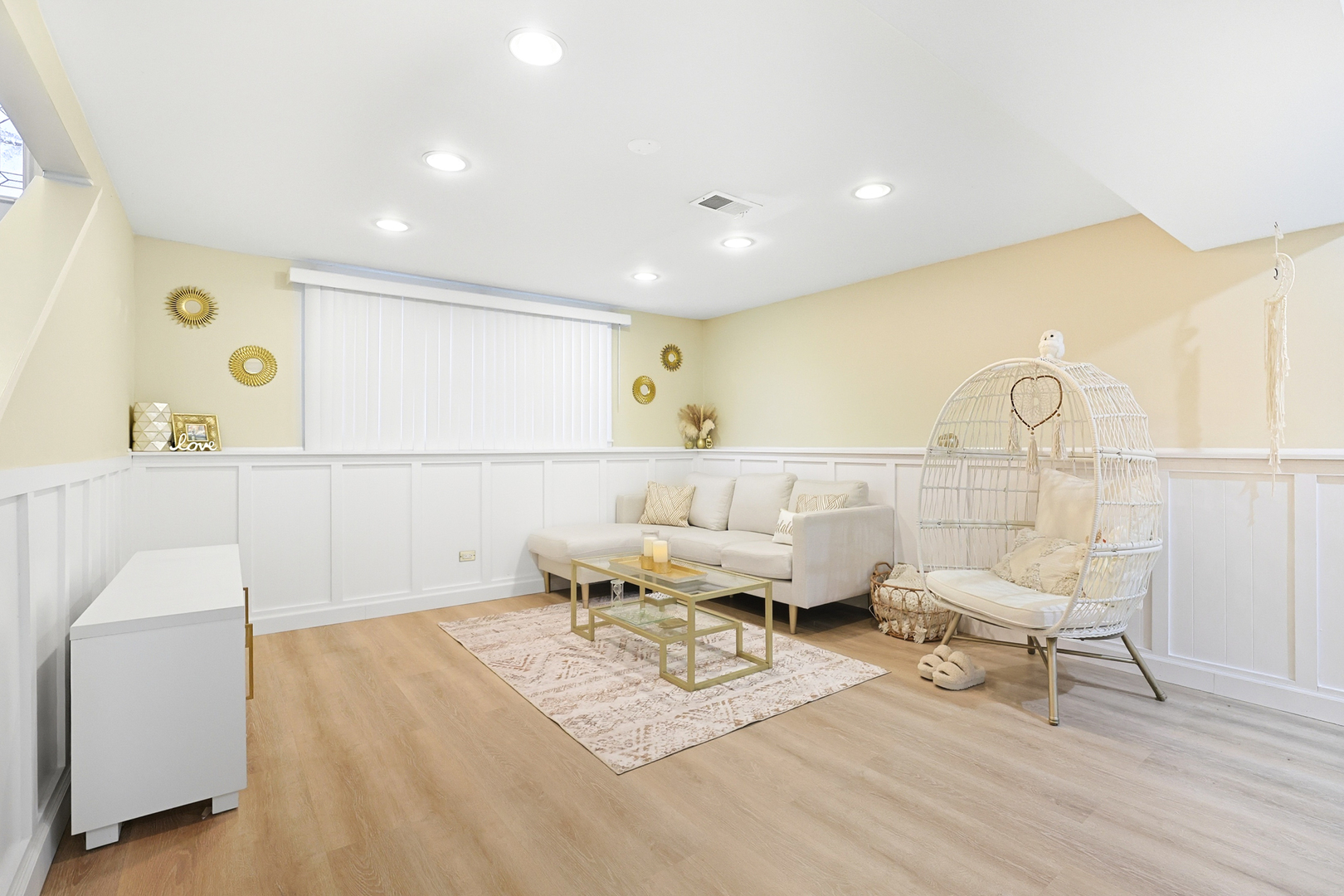 72 West Nevada Avenue Glendale Heights IL 60139