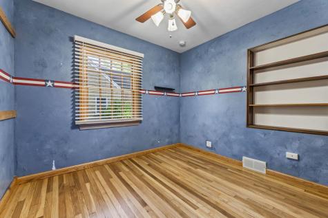107 North Elmhurst Avenue Mount Prospect IL 60056