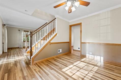 107 North Elmhurst Avenue Mount Prospect IL 60056