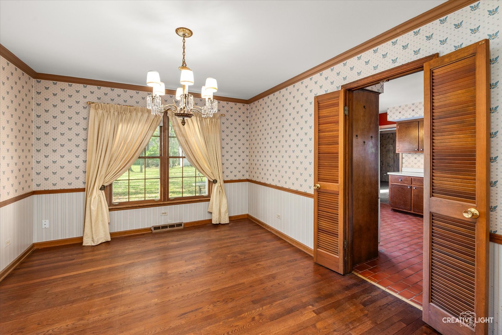 29W007 Oak Lane Warrenville IL 60555