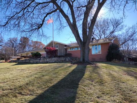 4910 Kilburn Avenue Rockford IL 61101
