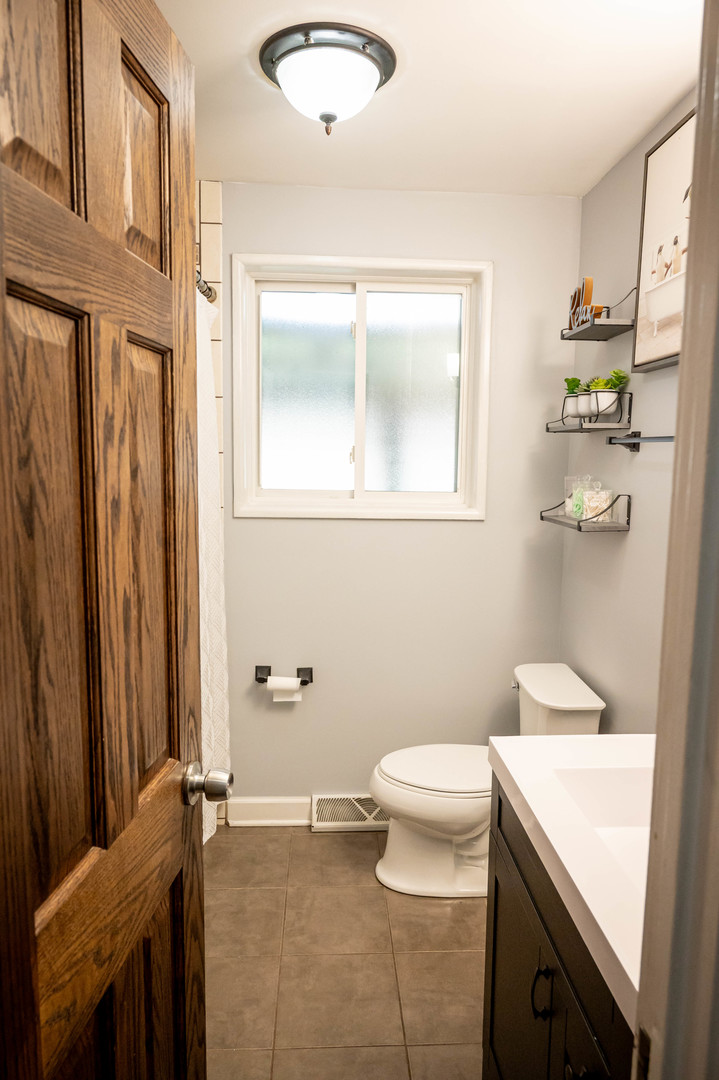 340 East Drake Avenue Addison IL 60101