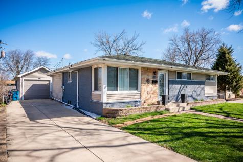 340 East Drake Avenue Addison IL 60101
